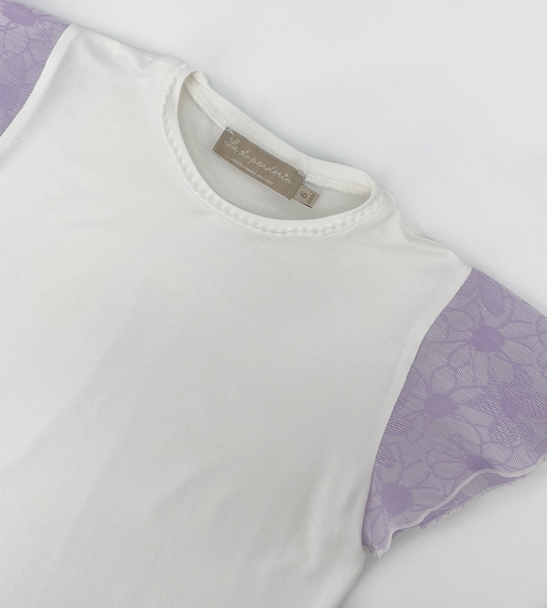 WHITE AND LILAC T-SHIRT