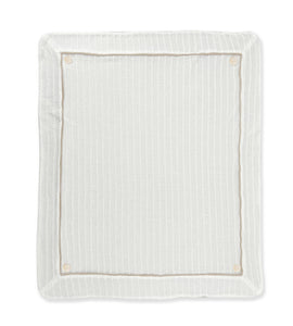 WHITE BLANKET WITH BRAIDS