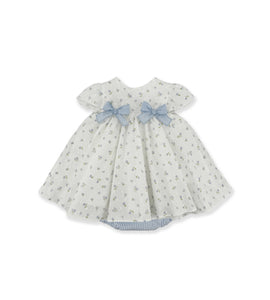WHITE SET WITH BLUE FLOWERS