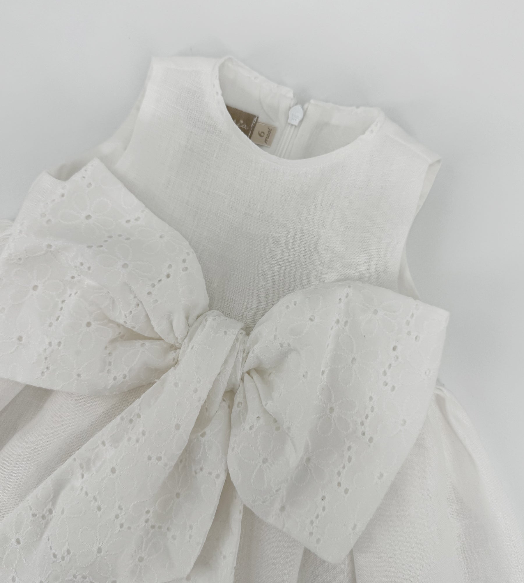 WHITE LINEN DRESS WITH BOW