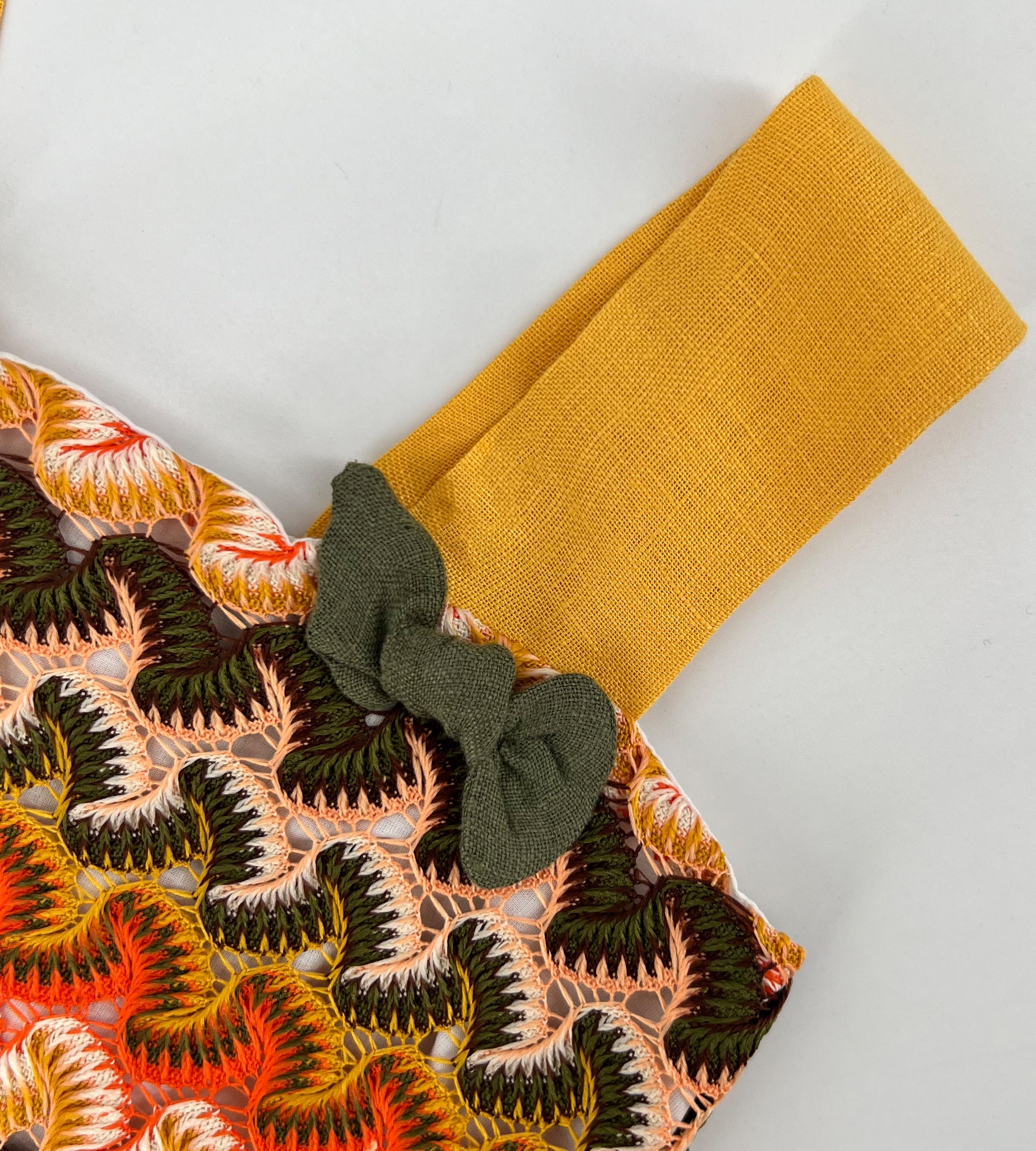 GREEN-YELLOW-ORANGE TOP